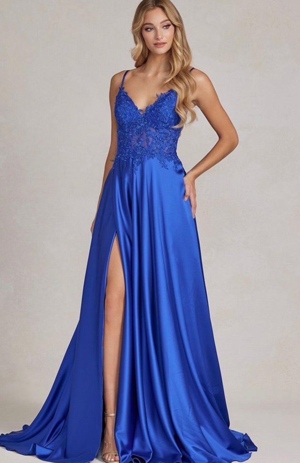 K1121 - Celebra La Boutique