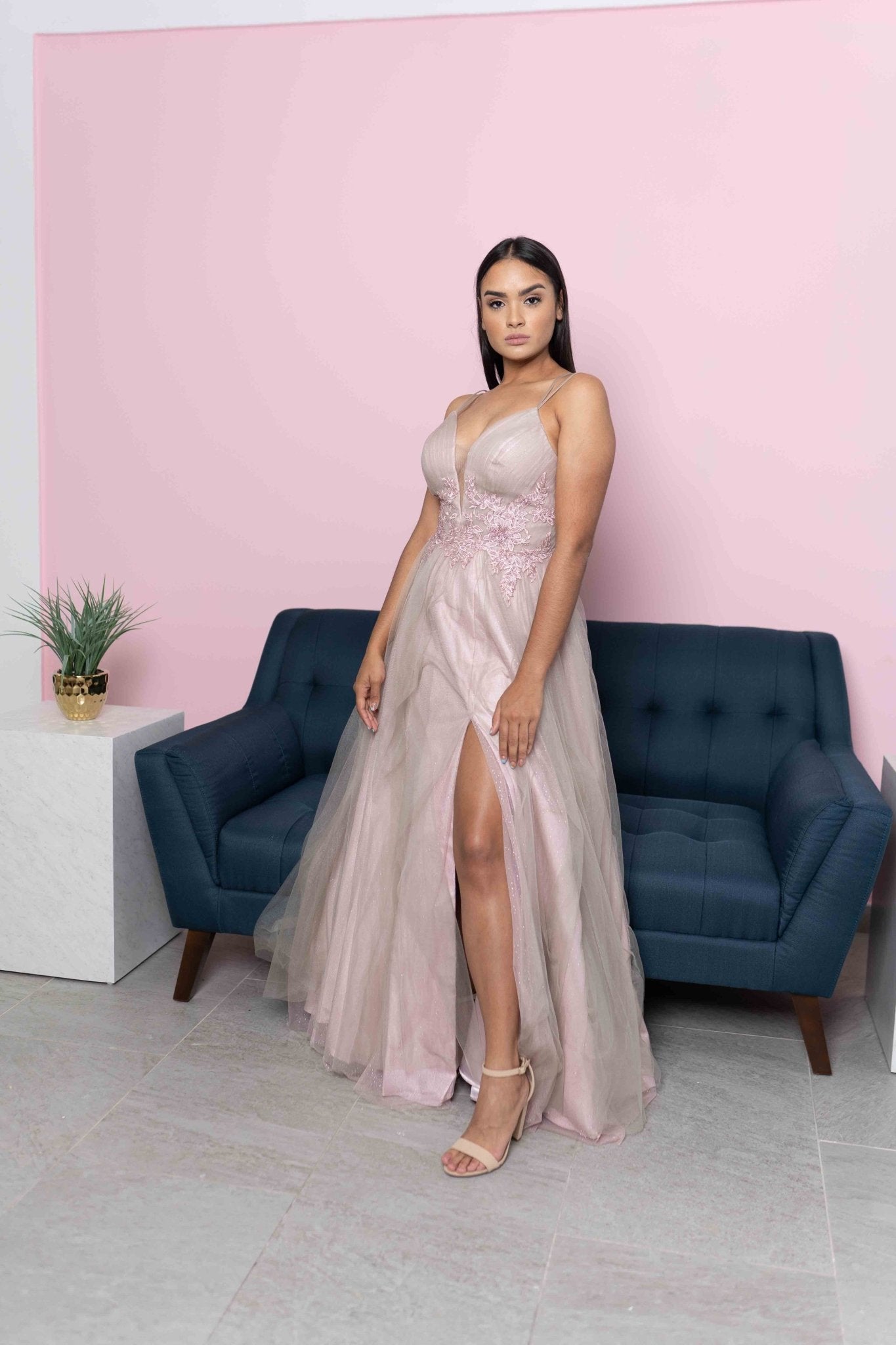 L2381 (up) - Celebra La Boutique