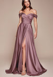 Vestido de Fiesta Largo con Escote Corazón y Detalles Fuera del Hombro - 7493